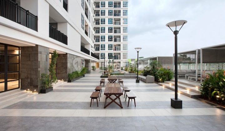 220722 For Sale Roseville Apartment BSD. 1BR, Sky Lounge View 2