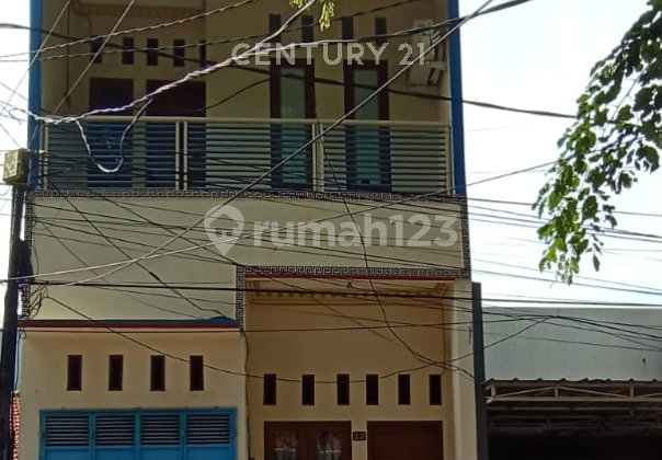 Dijual Rumah Koja, Jakarta Utara. Akses Jalan 2 Mobil