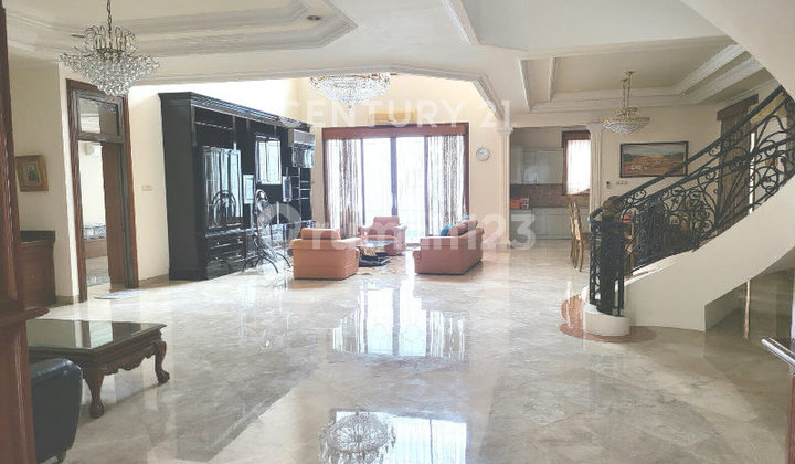 Disewa Rumah Mewah Furnish Permata Hijau, Jakarta Selatan