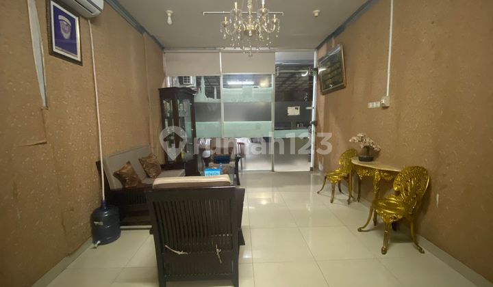 Rumah Kelapa Dua, Kebon Jeruk. Pinggir Jalan Raya & Bebas Banjir. 2