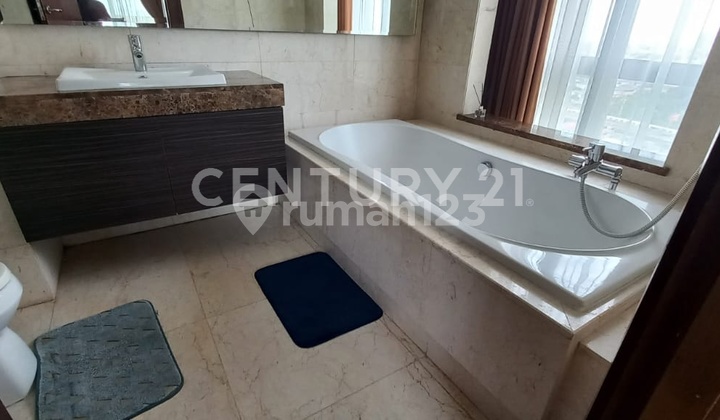 For Rent Apartment The Mansion At Kemang. 2BR & Furnished. 2