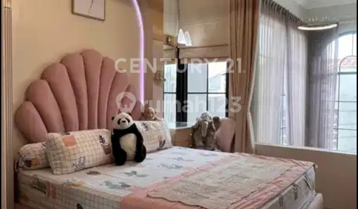 Rumah Mewah American Classic Condet, Jakarta Timur. 2