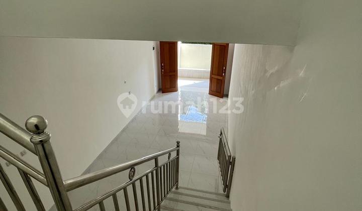 Rumah Bangunan Baru Dalam Komplek Pondok Bambu, Duren Sawit. 2