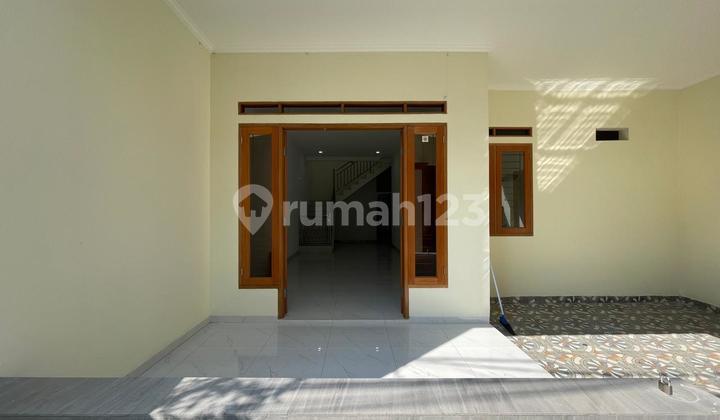 Rumah Bangunan Baru Dalam Komplek Pondok Bambu, Duren Sawit. 1