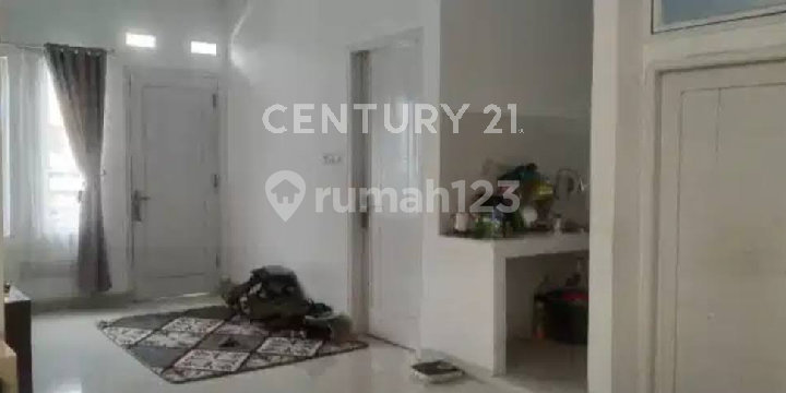 For Quick Sale: Duri Kosambi Cengkareng House. Front Width 10 Meters. 2