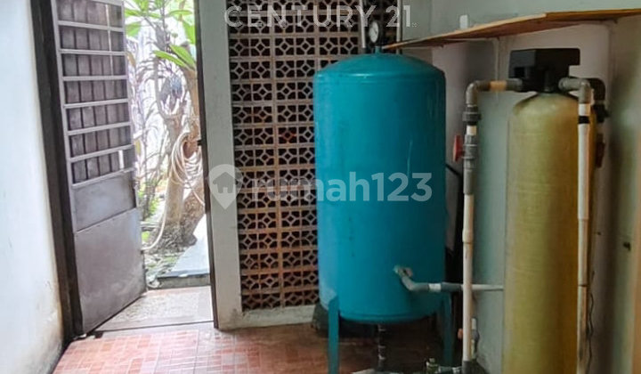 Dijual Rumah Lama Luas Bintaro Sektor 9, Tangerang Selatan 2