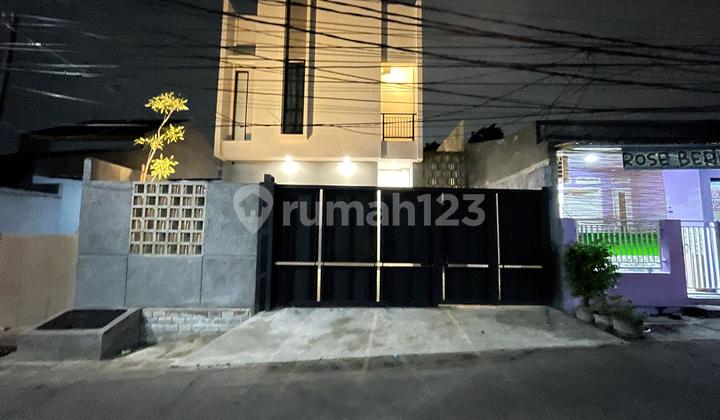 Rumah Larangan Selatan, Tangerang. Baru Selesai Dibangun Thn Ini. Rumah Larangan Selatan, Tangerang. Baru Selesai Dibangun Thn Ini.