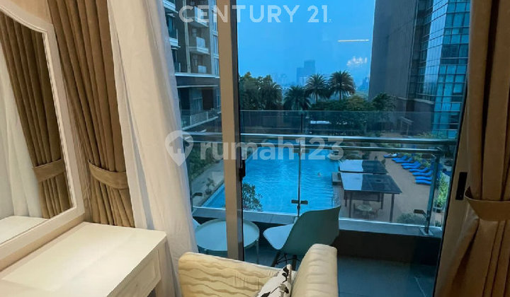 Residence 8 @Senopati. 102Sqm 2Br Spacious Low Floor View Pool