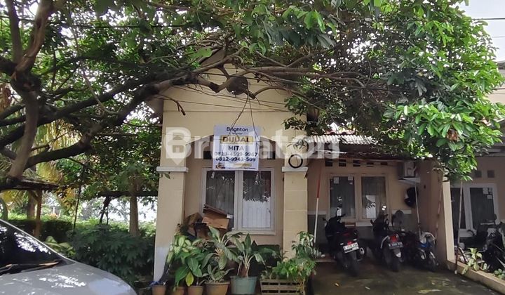 Rumah Dalam Lingkungan Asri dan Nyaman Rumah Dalam Lingkungan Asri dan Nyaman