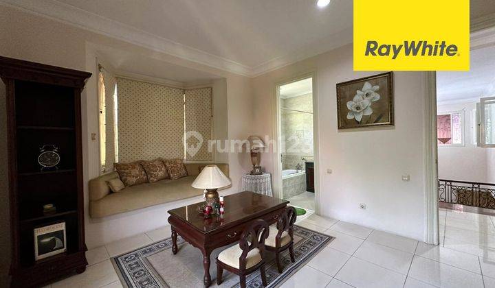 Dijual Rumah Di Graha Family Selangkah Dari Raya Pakuwon Indah 1