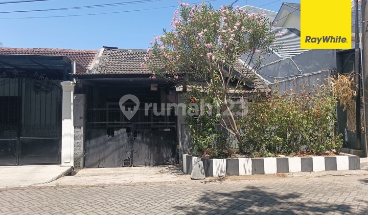 For Sale House on Jalan Raya Wiguna Selatan Surabaya 2