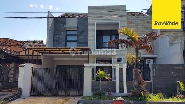 Dijual Rumah Mewah Modern Full Furnish di Araya Malang 1