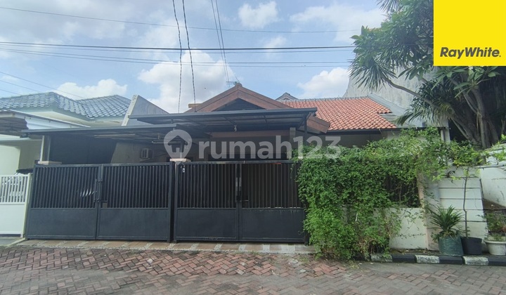 Disewakan Rumah di Prapen Indah Timur Surabaya 1