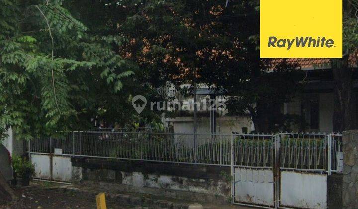 Dijual Rumah SHM Pusat Kota di Jalan Musi Surabaya 1