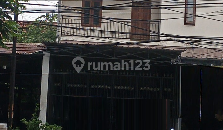 For Rent: 2-Story House in Raya Tenggilis, Surabaya 1
