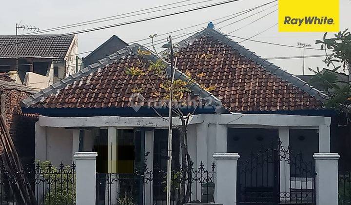 Dijual Rumah Strategis di Petemon Sidomulyo Surabaya Pusat 1