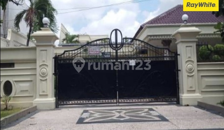 For Sale Luxury House in Jemur Andayani Surabaya 1