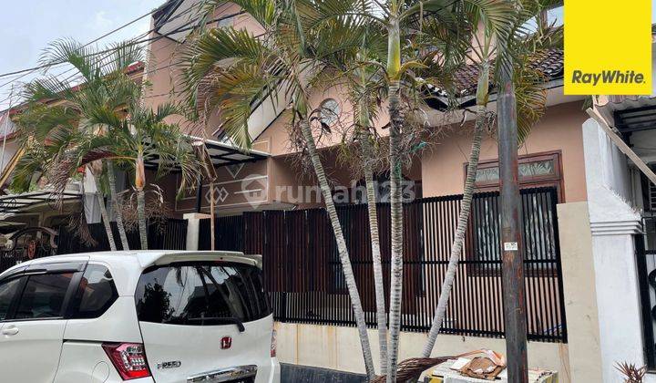 Dijual Rumah 2 Lantai di Simpang Darmo Permai Selatan Surabaya 1