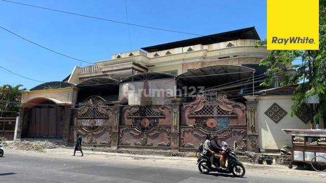 Dijual Rumah 3 Lantai SHM di Raya Kupang Baru Surabaya 1