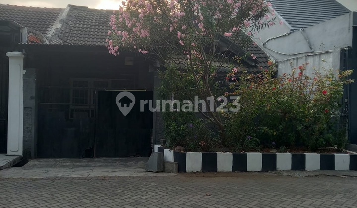 Dijual Rumah di Jalan Raya Wiguna Selatan Surabaya