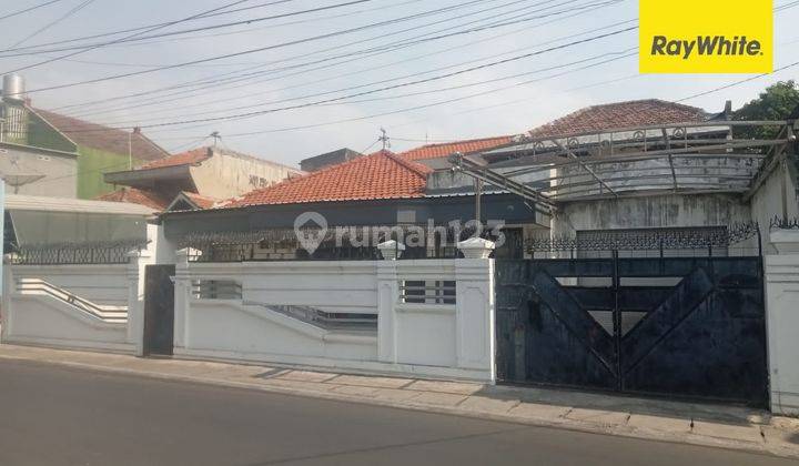 Dijual Rumah SHM Pusat Kota di Jl Petemon Surabaya 1