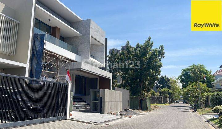 Dijual Rumah 2 Lantai di Imperial Golf Pakuwon Indah Surabaya 1