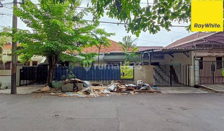 Disewakan Rumah di Jalan Manyar Tirtoyoso Surabaya 1