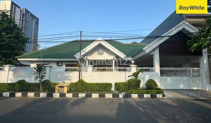 Dijual Rumah Mewah SHM di Jalan Kencanasari Surabaya 2