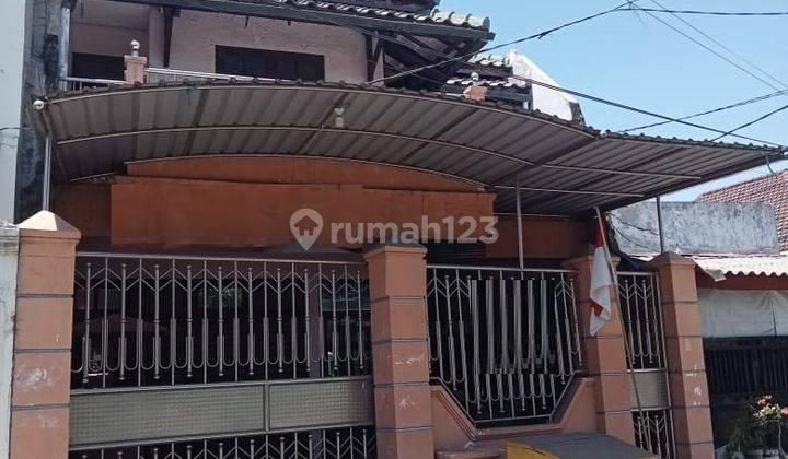 Dijual Rumah 2 Lantai di Jalan Tuban Bubutan Surabaya 1