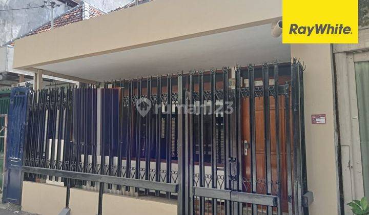 Dijual Rumah SHM Pusat Kota di Jl Tambak Bayan Bubutan Surabaya 1