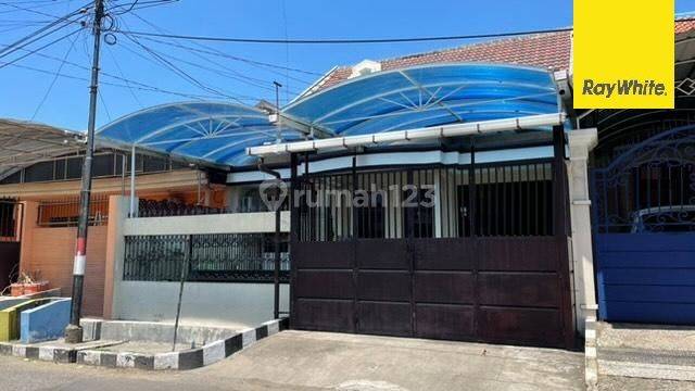 Dijual Rumah SHM di Darmo Baru Barat Surabaya 1