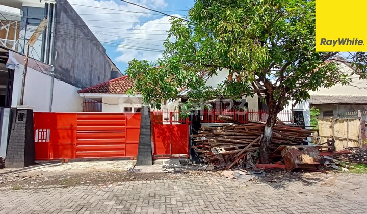 Dijual Rumah SHM di Jalan Kutisari Surabaya 1