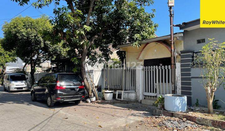 Dijual Rumah di Jalan Dukuh Kupang Surabaya 1