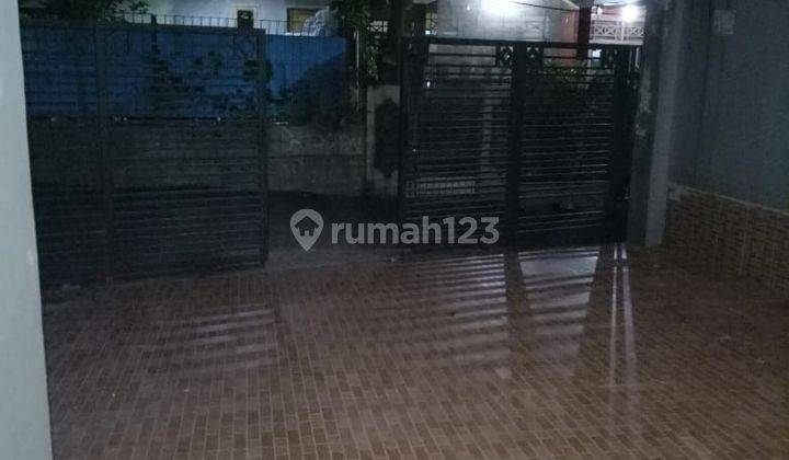 Rumah Bagus Dan Murah 2 Lantai di Jagakarsa Cipedak Jakarta Selatan 2