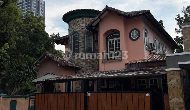 Dijual Cepat Rumah 2 Lantai, Lokasi di Bintaro Tangerang Selatan