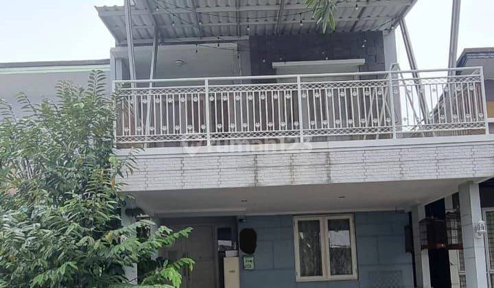 Rumah 3 Lantai Semi Furnished di Bsd The Icon, Tangerang 1