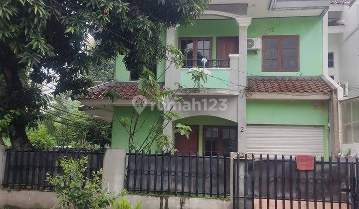 Rumah 2 Lantai Hoek Strategis di Gading Serpong, Tangerang 1