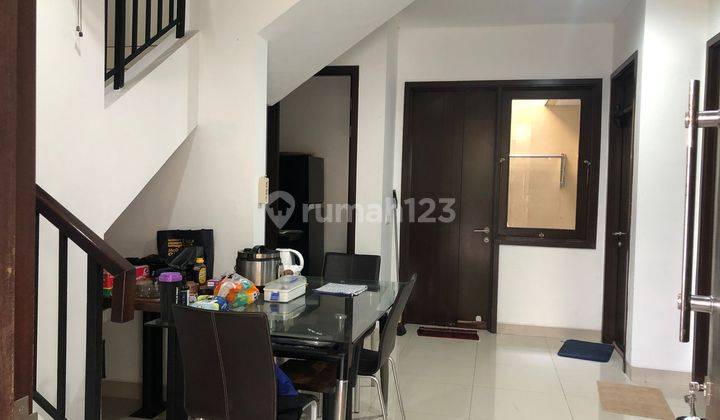 Rumah 2 Lantai Semi Furnished di BSD City, Tangerang 2