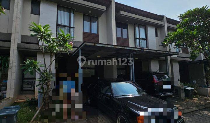 Rumah 2 Lantai Semi Furnished Depan Taman di Bsd City, Tangerang 1