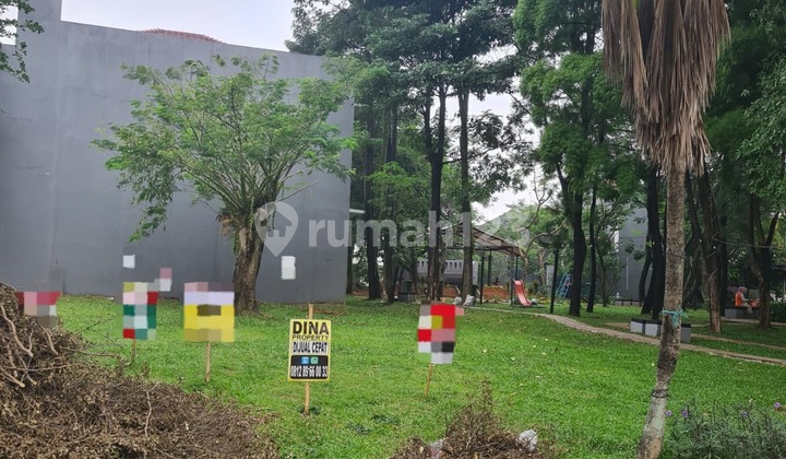 FOR SALE PLOT NEXT TO PARK LOCATED IN THE ICON BSD CITY