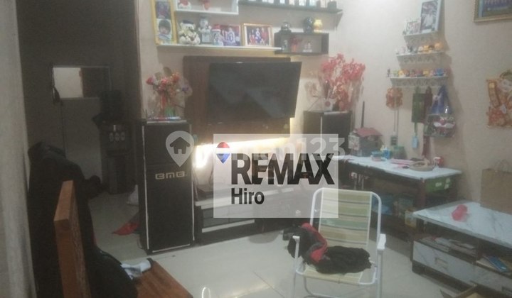 For Sale 3-Story Ready-to-Occupy Shop House in Grand Galaxi City 2