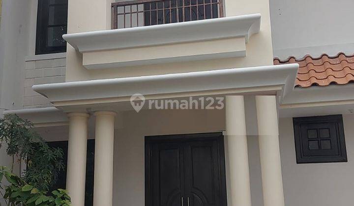 Disewakan Rumah 2 Lantai di Jl Jemursari Regency Surabaya 1