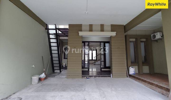 Dijual Rumah 2 Lantai SHM di Central Park A Yani Surabaya 2