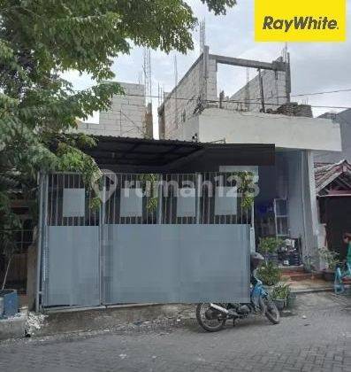 Dijual Rumah SHM di Griya Babatan Mukti Wiyung Surabaya 1