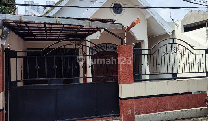 Dijual Rumah SHM Strategis di Kalijudan Surabaya 1