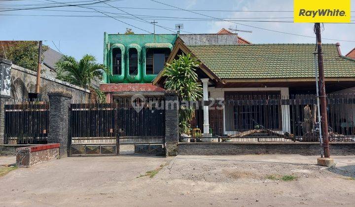 Dijual Rumah Hitung Tanah Pusat Kota di Jl Barito Surabaya 1