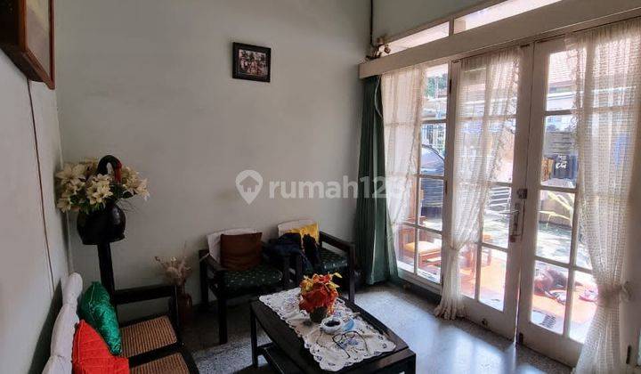 Rumah Anggrek dekat Simpang lima 2