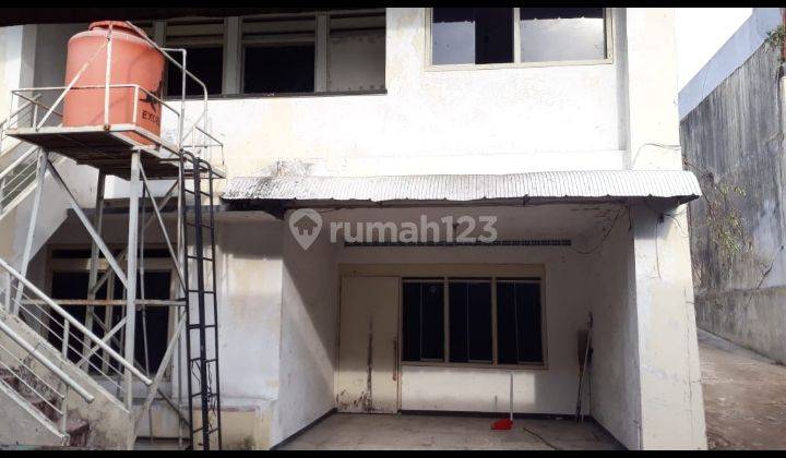 Dijual Rumah Pusat Kota Ungaran Dekat Pusat Perbelanjaan, Sekolah 1