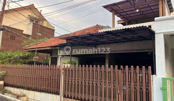 Rumah Nyaman Hook Jakarta Selatan 2