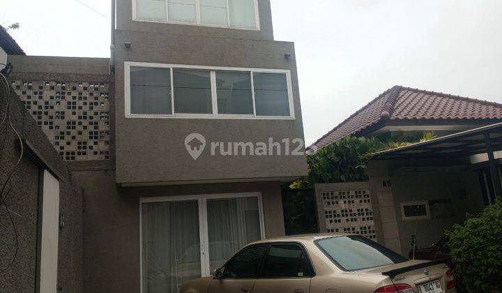 Rumah Industrial Minimalis Dalam Komplek Cigadung 1